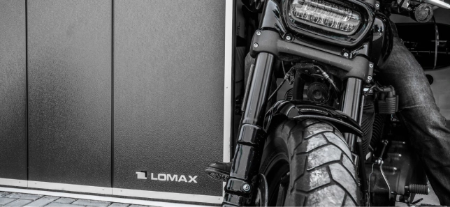 LOMAX Garagentor für Motorradfahrer Beispiel 3